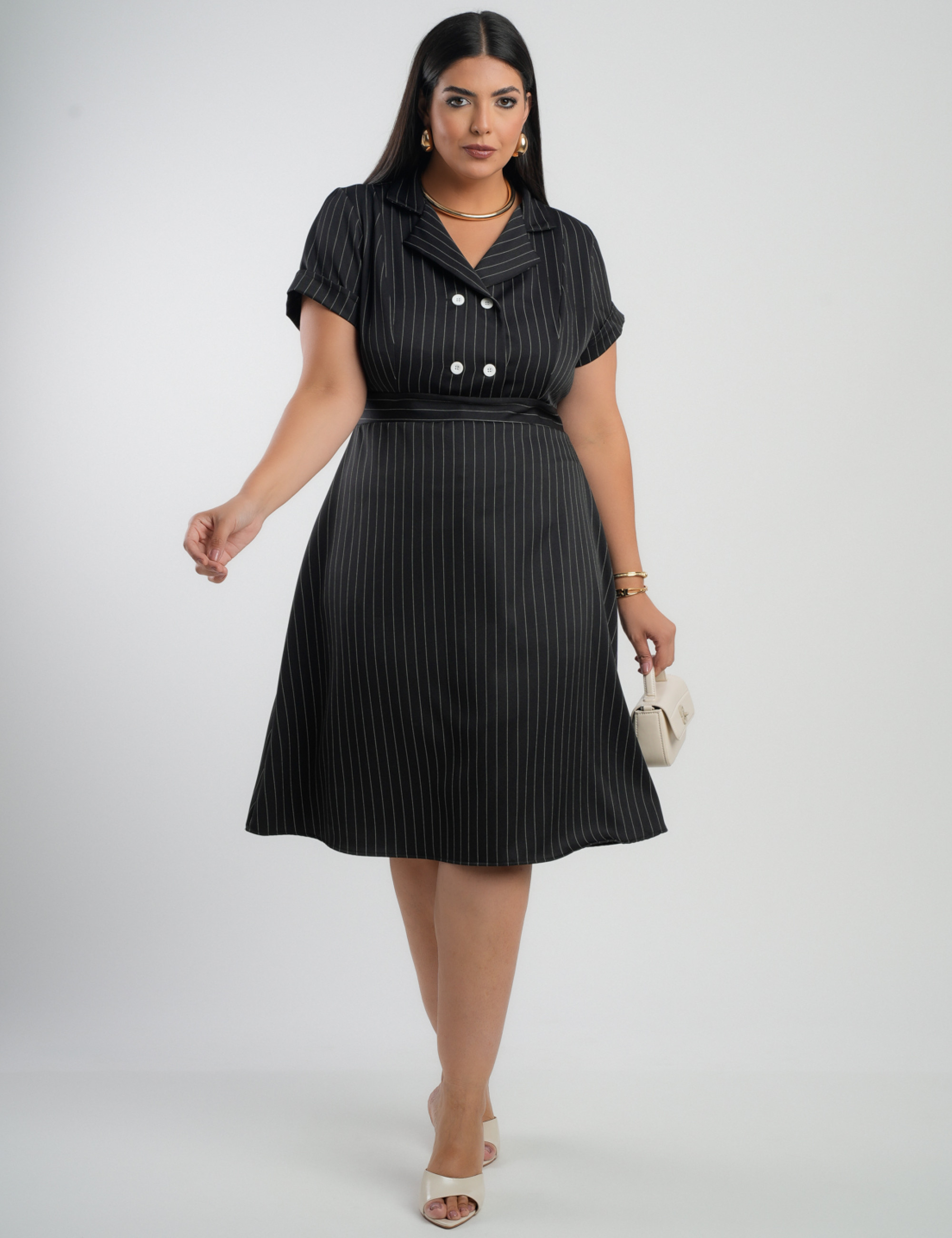 Vestido Curto Alfaiataria Risca De Giz Preto