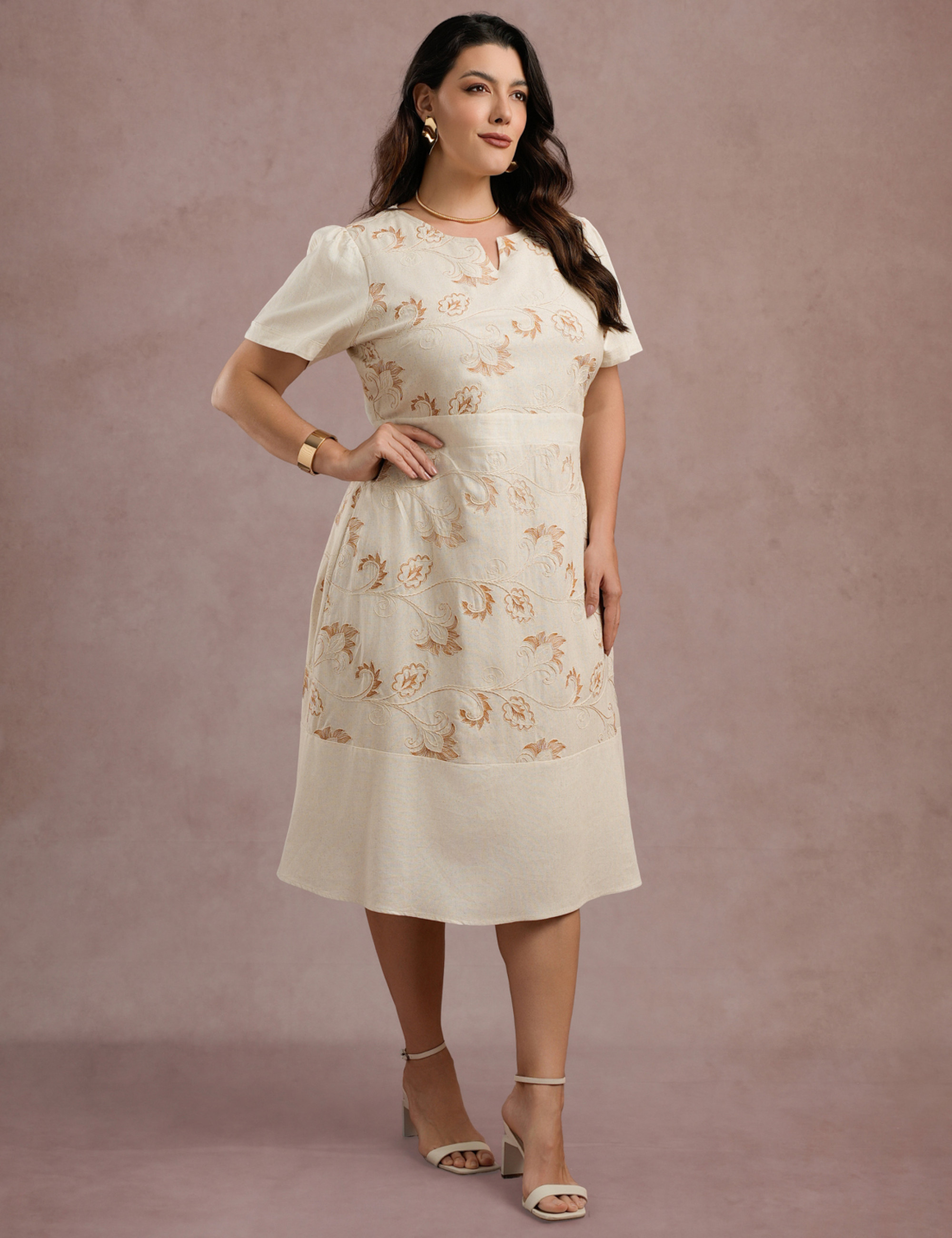 Vestido Midi Linho Com Bordado Bege 