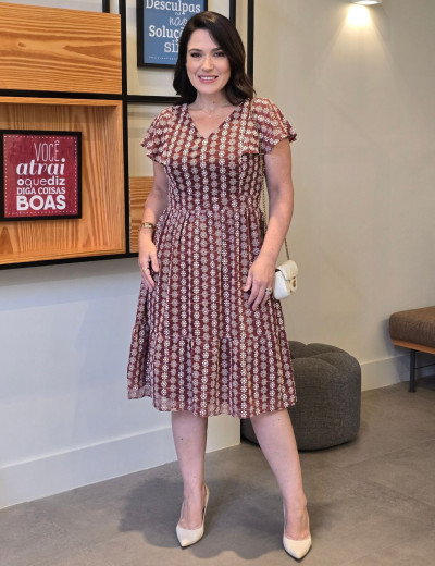 Vestido Midi Com Bordado Marrom