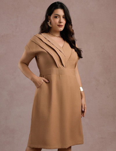 Vestido Curto Com Nervuras Bege 