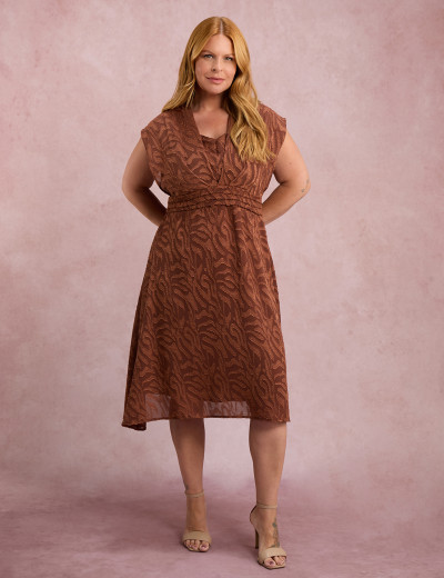 Vestido Midi Jacquard Marrom