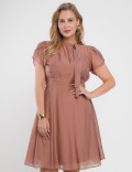 Vestido Midi Liocel Com Gola Amarração Marrom
