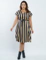 Vestido Curto Pontoroma Listrado Com Cinto Preto