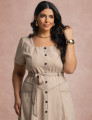 Vestido Curto Frente Pesponto Bege