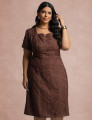 Vestido Midi Com bordado Marrom