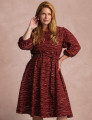 Vestido Curto Bordado Manga 3/4 Vinho