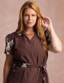 Vestido Curto Bordado Marrom 