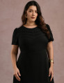 Vestido Midi Frente Com Nervuras Preto