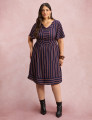 Vestido Midi Listrado Marinho