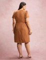 Vestido Midi Com Textura Bolso Marrom 
